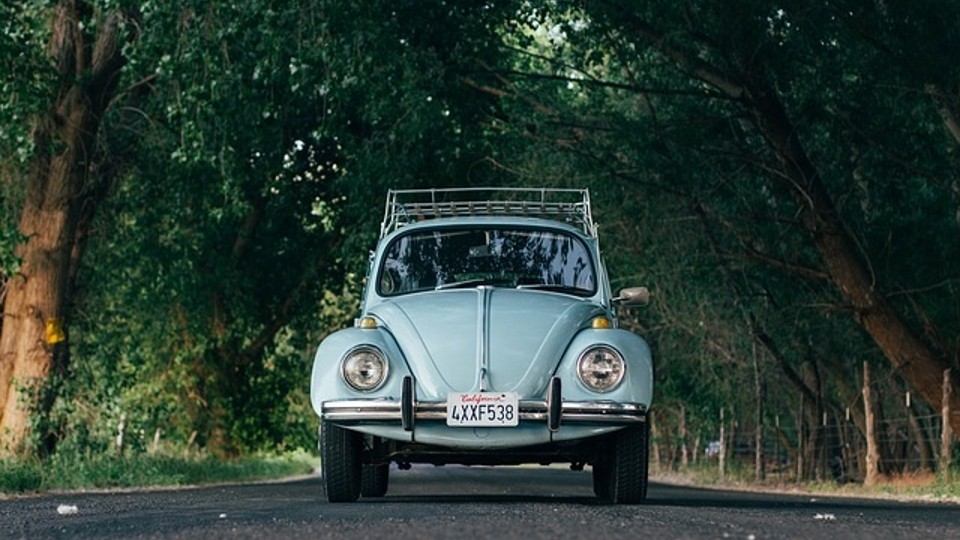El Volkswagen Escarabajo es el coche más memorable de la compañía alemana