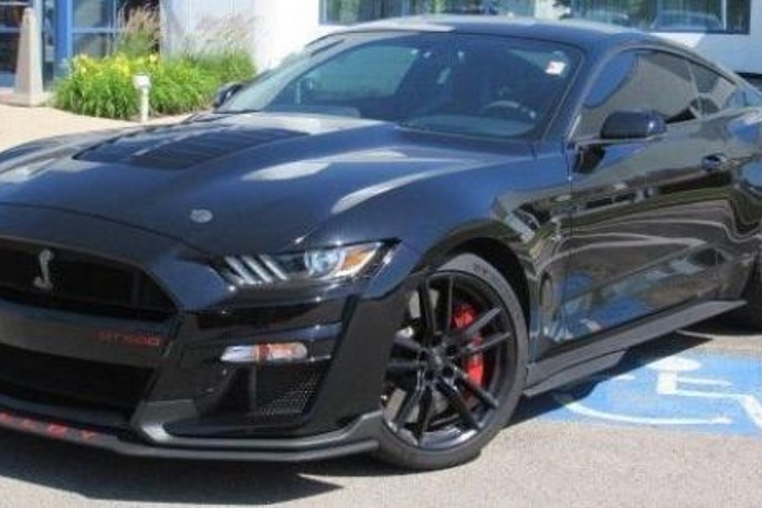 FORD MUSTANG SHELBY GT500 5.2L V8