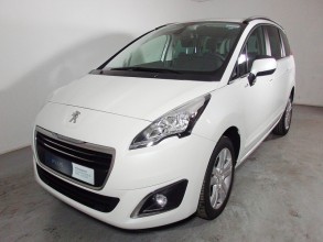 PEUGEOT 5008 DE KM0