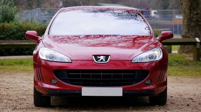 Los Peugeot de segunda mano son coches muy asequibles que con un buen mantenimiento te pueden durar años