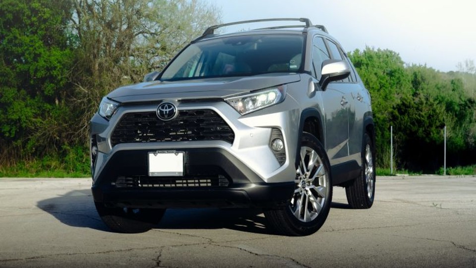 Al comprar un Toyota RAV4 de segunda mano ahorras bastante dinero