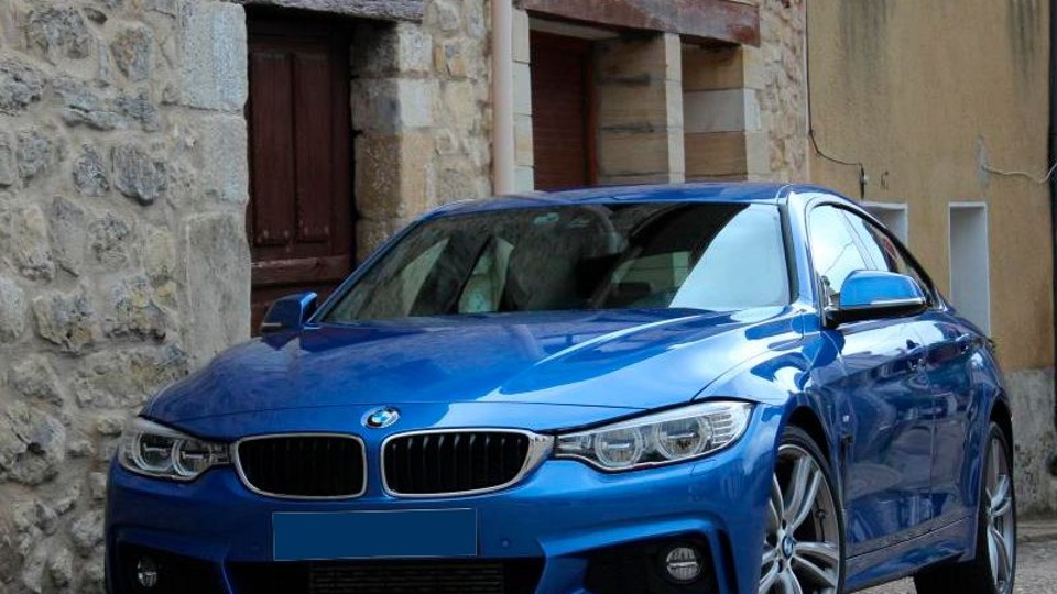 El BMW Serie 4 2015 es un automóvil de lujo que se encuentra en su segunda generación