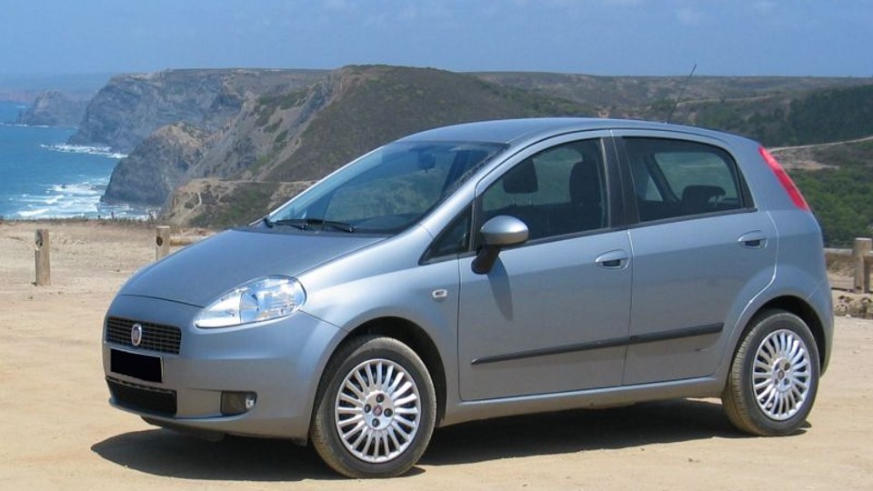 El Fiat Punto 2016 es un coche juvenil perfecto para el día a día
