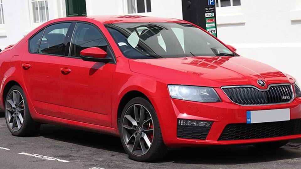 El Škoda Octavia 2015 pertenece a la tercera generación, puesta a la venta en 2013