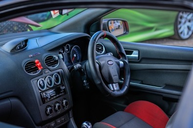 INTERIOR FOCUS ST