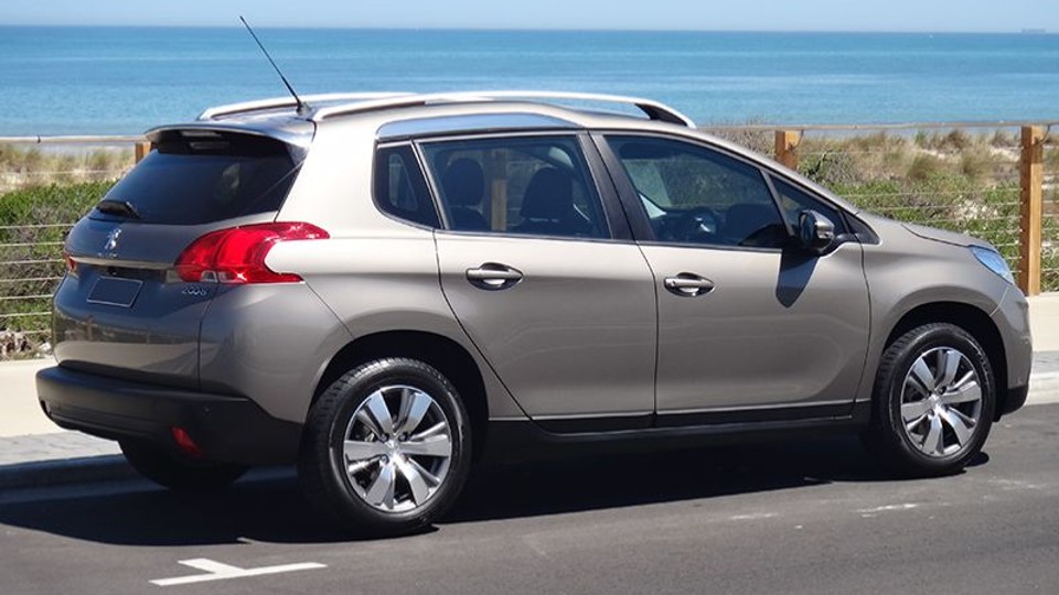 El Peugeot 2008 de 2013 es un SUV ágil, preciso y de muy buenas cualidades sobre el asfalto