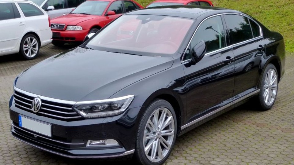 El Volkswagen Passat 2014 ofrece grandes prestaciones tanto en conducción como en su interior