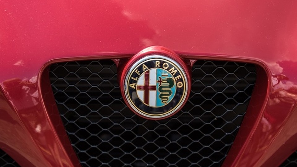 El Alfa Romeo MiTo viene con diferentes niveles de equipamiento  entre los que se encuentra el Alfa Romeo MiTo Veloce