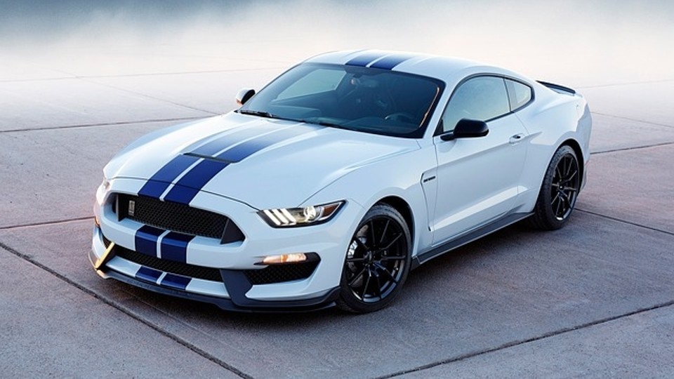 El Ford Mustang recibió una actualización en 2017 mejorando mecánica, estética y prestaciones
