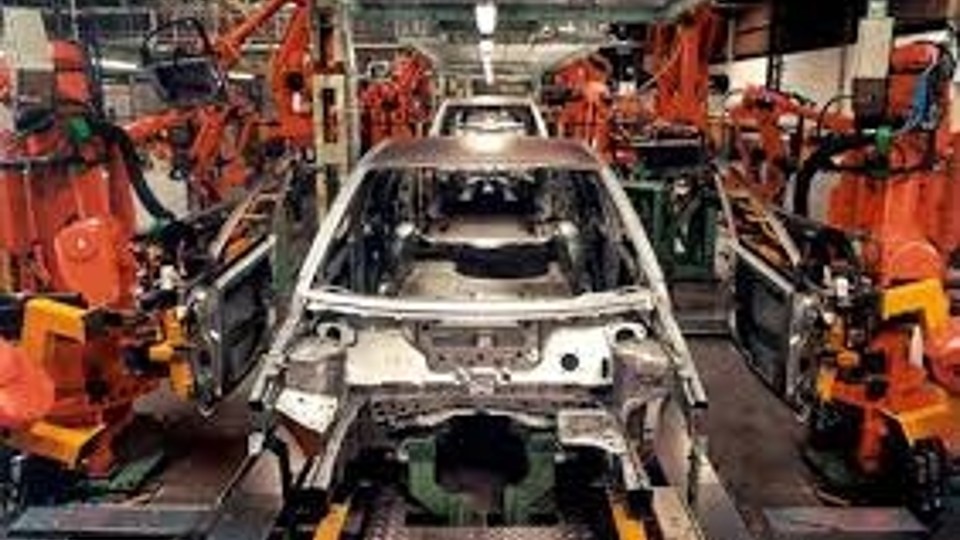 La fabricación de vehículos en España crece un 12% en el primer semestre