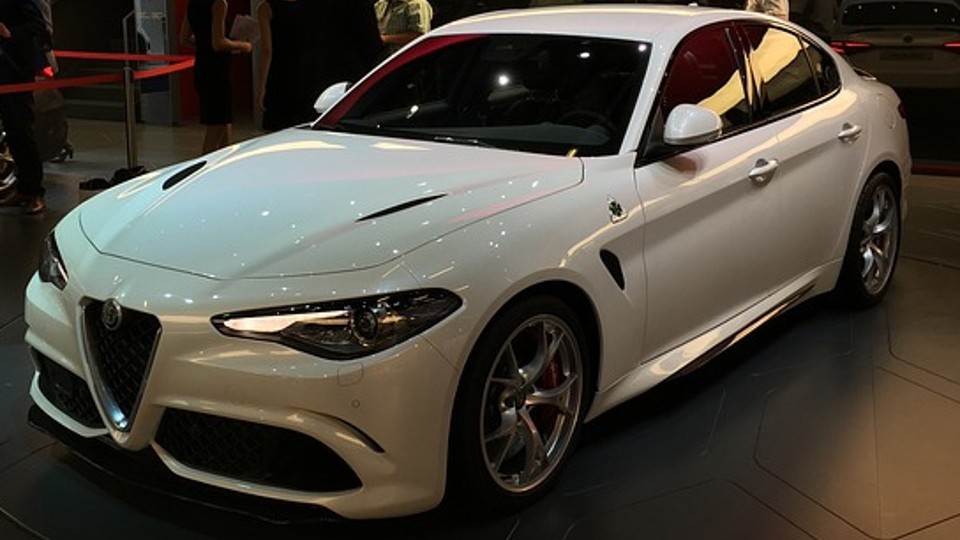 El Alfa Romeo Giulia cuenta con una versión deportiva de 510 CV  llamada Quadrifoglio