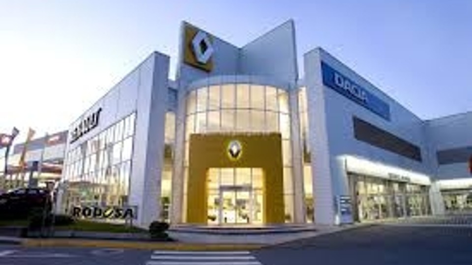 Los concesionarios de vehículos nuevos y coches de segunda mano en Galicia aumentan las contrataciones