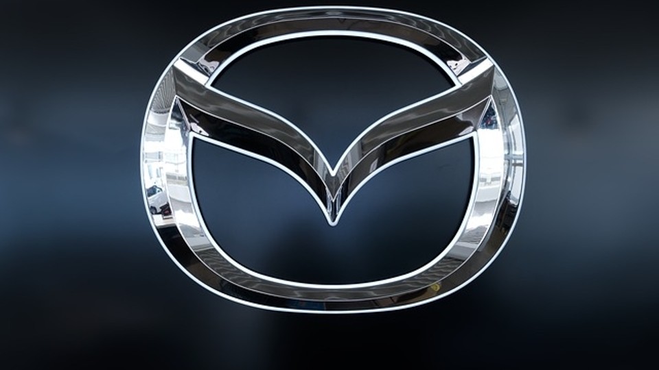 Mazda comenzó siendo una empresa dedicada a los derivados del corcho y no sería hasta 1931 cuando lanza su modelo de tres ruedas, el Mazdago