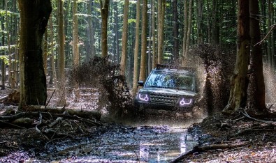 El Land Rover Discovery también cuenta con grandes prestaciones y una tecnología puntera El Land Rover Discovery también cuenta con grandes prestaciones y una tecnología puntera
