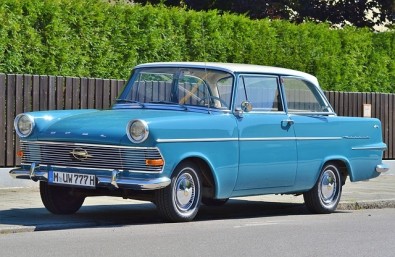 El Opel Reckord fue el primer vehículo de la compañía que se exportó a EE.UU El Opel Reckord fue el primer vehículo de la compañía que se exportó a EE.UU