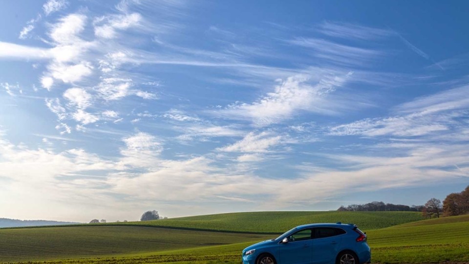 El Volvo V40 es un compacto de alta gama que hace frente a modelos como el Audi  A3 o el BMW Serie 1