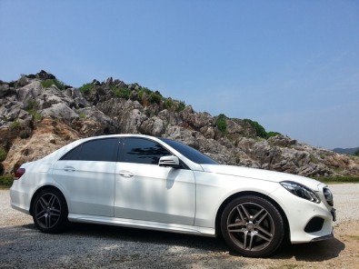 El Mercedes Clase E Coupé cuenta con un diseño sofisticado, elegante  y de líneas fluidas