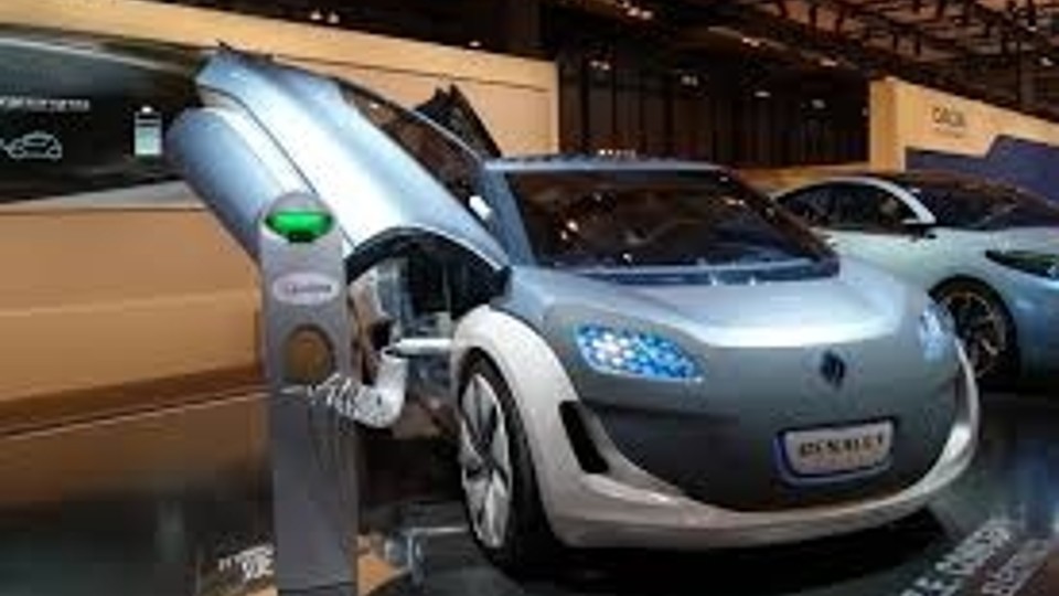 Vehículos sostenibles, un camino imprescindible para los más jóvenes