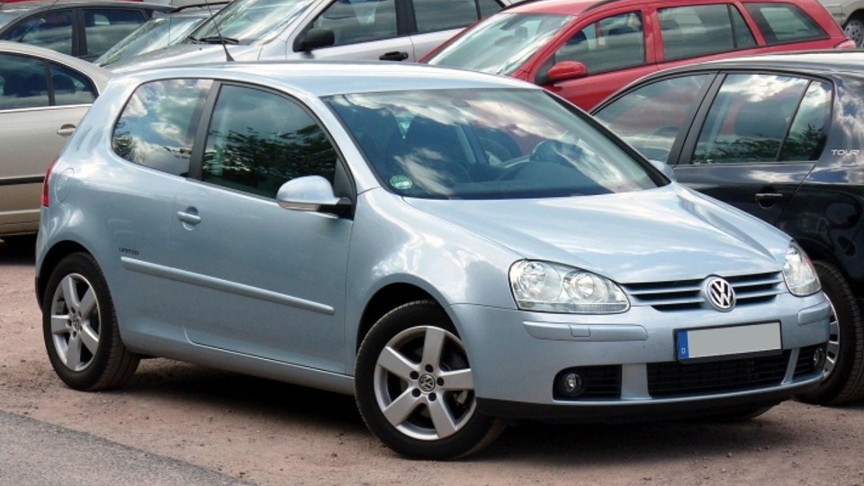 ¿Volkswagen Golf IV o Golf V ?