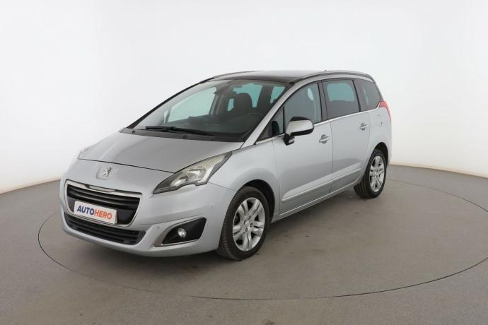 PEUGEOT 5008 1.6 THP Allure