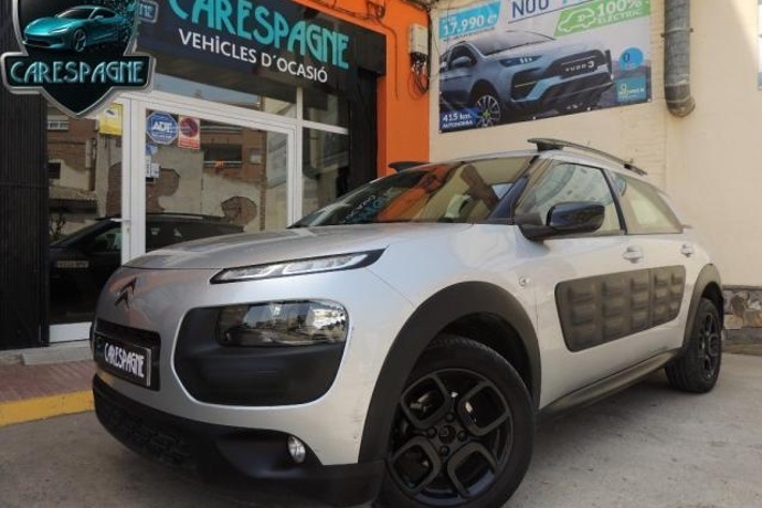 CITROEN C4 PureTech 110 Live Edition