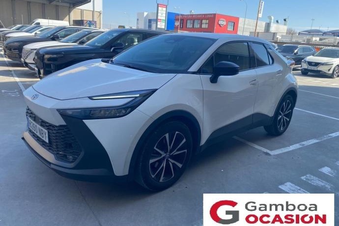 TOYOTA C-HR 1.8 Advance Hybrid 140