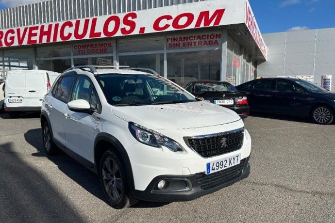 PEUGEOT 2008 BlueHDi 100 Allure