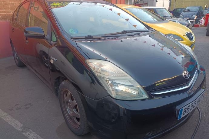 TOYOTA PRIUS hibrido
