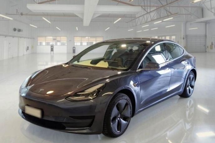 TESLA MODEL 3 Estandar Plus RWD