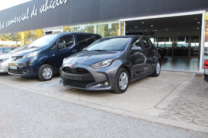 MAZDA 2 1.5 85 kW (116 CV) CVT Centre-line