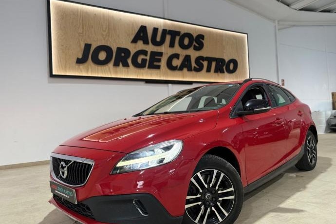 VOLVO V40 CROSS COUNTRY