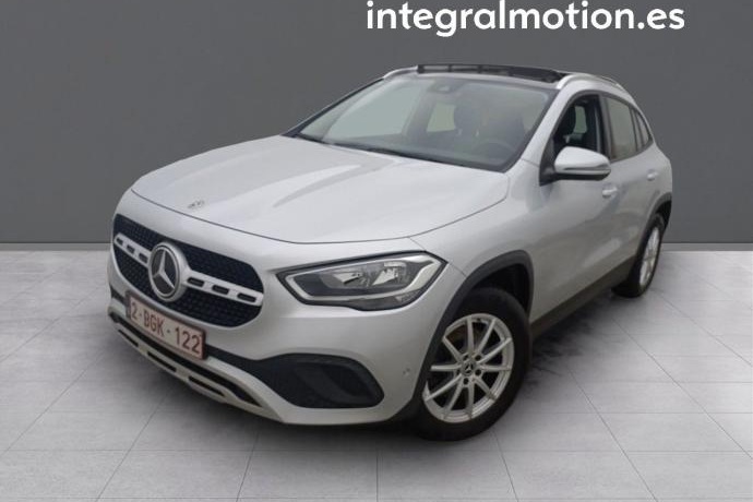 MERCEDES-BENZ GLA GLA 200 d