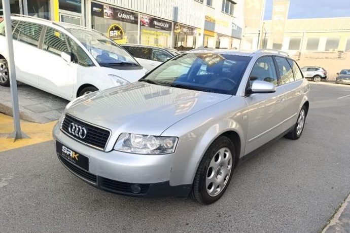 AUDI A4 1.9 TDI/130 CV cat