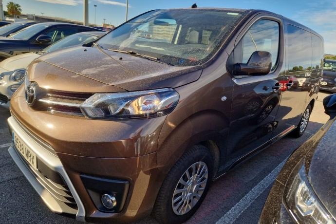 TOYOTA PROACE Shuttle L1 2.0D 106kW (145CV) 6MT VX 9p