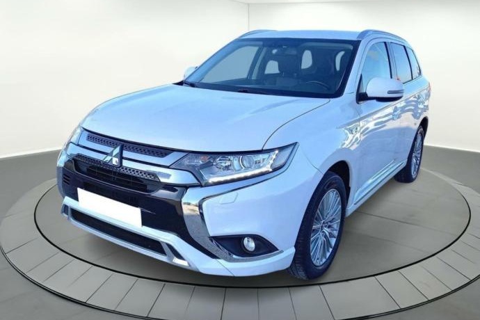 MITSUBISHI OUTLANDER 2.4 PHEV MOTION 4WD PLUG IN