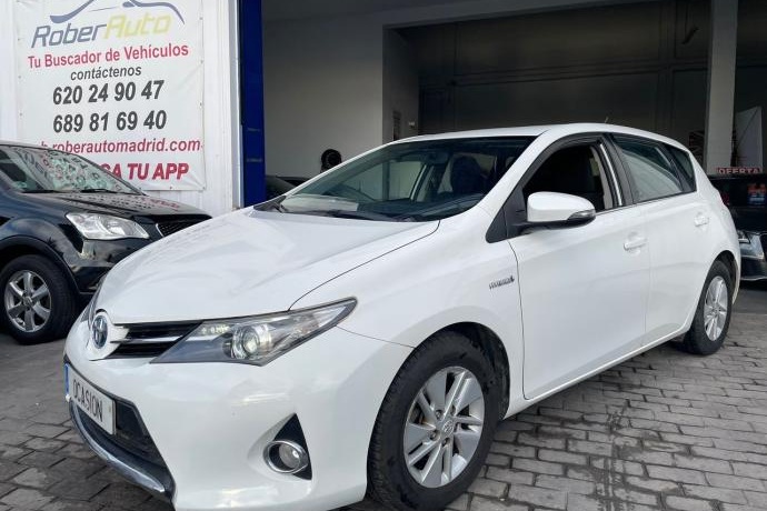 TOYOTA AURIS HYBRID