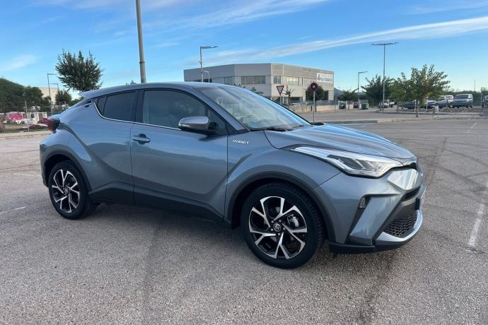 TOYOTA C-HR 1.8 125H ADVANCE
