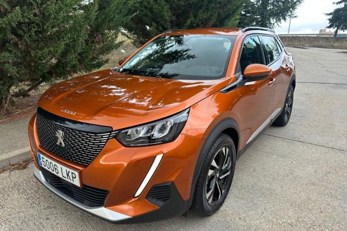 PEUGEOT 2008 1.2 T