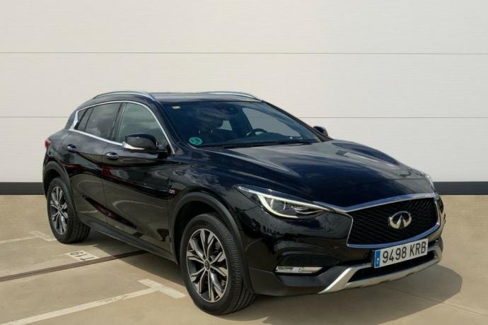 INFINITI QX 30 2.0 T PREMIUM TECH DCT 4WD 211 5P