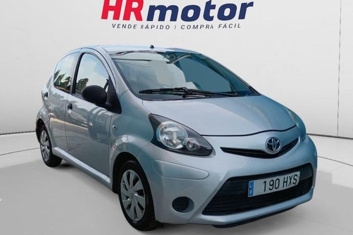 TOYOTA AYGO city