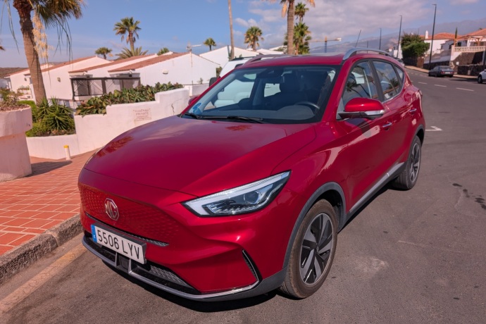 MG ZS EV LUXURY LONG RANGE