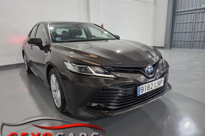 TOYOTA CAMRY Electric Hybrid Advance