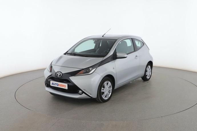 TOYOTA AYGO 1.0 X-Play