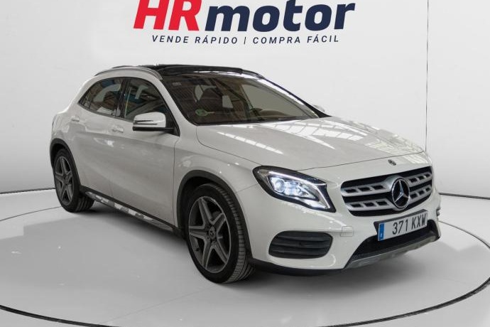MERCEDES-BENZ GLA 200 115 kW (156 CV)