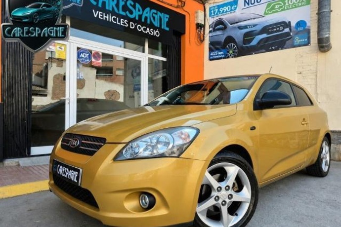 KIA CEE´D cee'd 5p 2.0 CRDi 140 CV Emotion