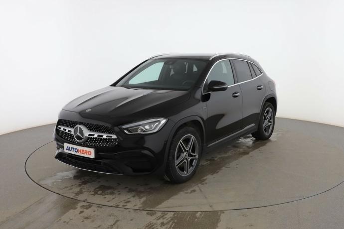 MERCEDES-BENZ GLA 250e AMG LINE