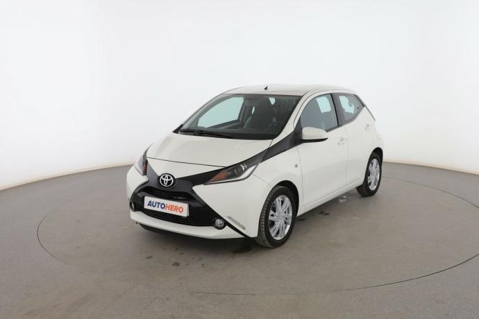 TOYOTA AYGO 1.0 X-Play