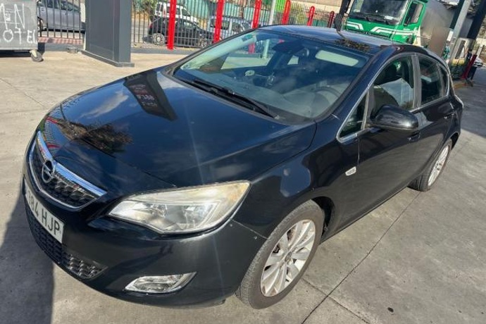 OPEL ASTRA 1.7 CDTI 110 CV ST Cosmo