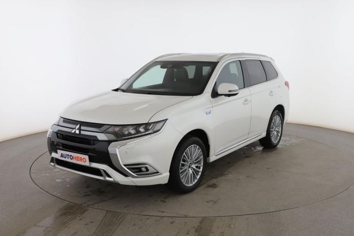 MITSUBISHI OUTLANDER 2.4 PHEV Kaiteki 4WD