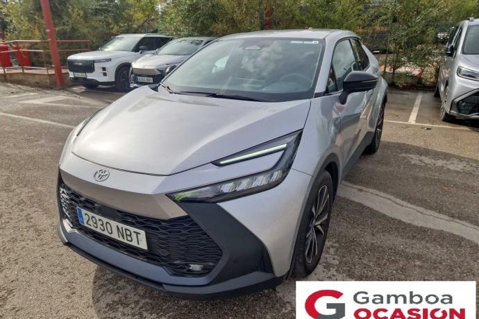 TOYOTA C-HR 1.8 Advance Hybrid 140